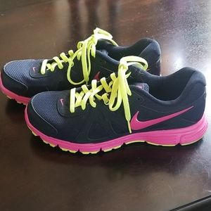 NIKE Revolution 2 shoes